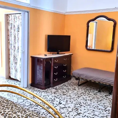 Casa Lucia - Matrimoniale, Singolo E Culla Bebe - Pet Friendly Trinitapoli